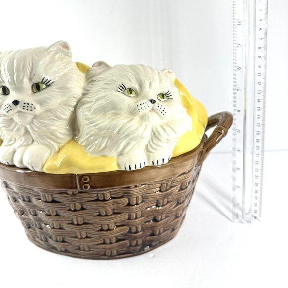 Alberta’s Molds 1979 Cat Cookie Jar Vintage White Cats in Basket Retro Kitchen - Picture 7 of 8